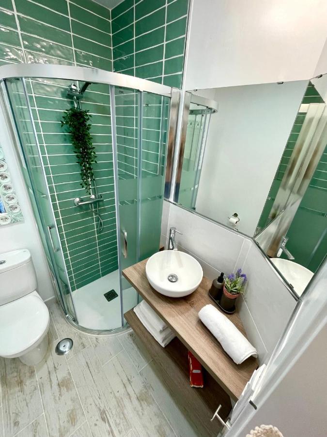 Gatu Premium Atico Caleta , Preferente Mayores De 25 Anos Y Familias Cadiz Ngoại thất bức ảnh
