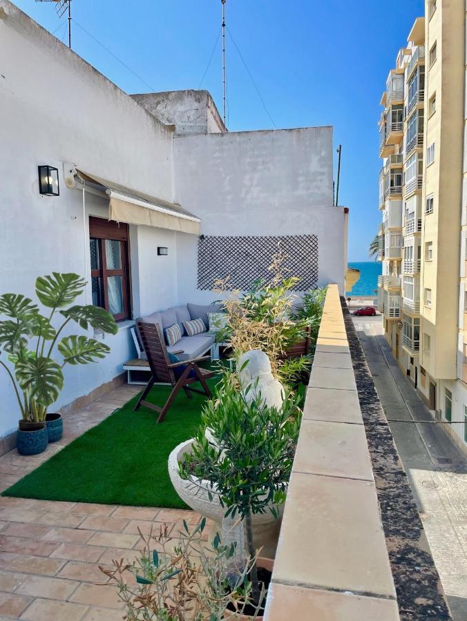 Gatu Premium Atico Caleta , Preferente Mayores De 25 Anos Y Familias Cadiz Ngoại thất bức ảnh
